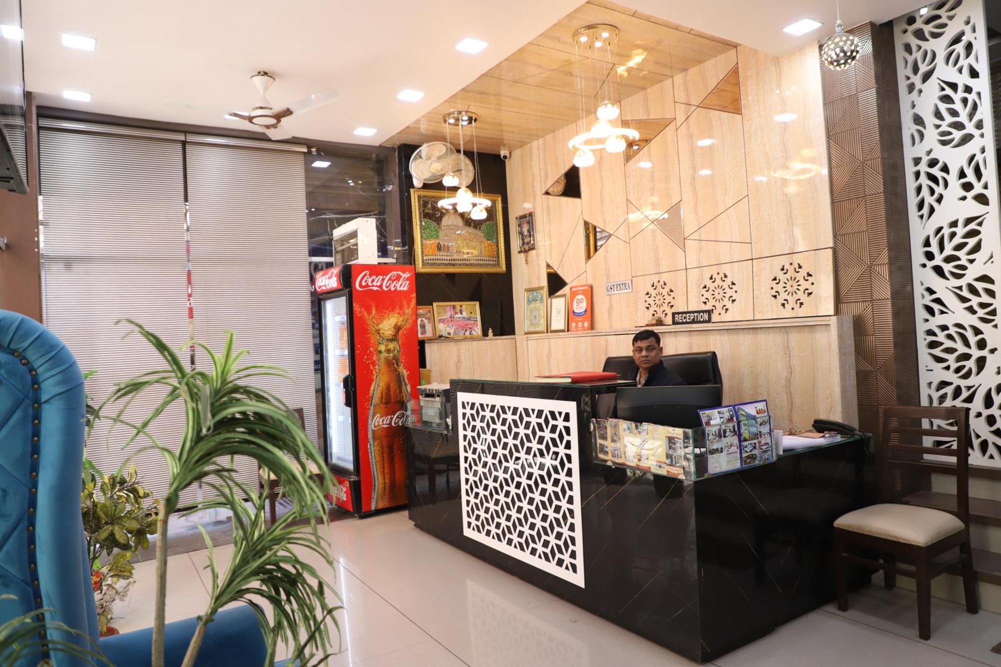 Hotel Mittal Inn Аджмер Экстерьер фото